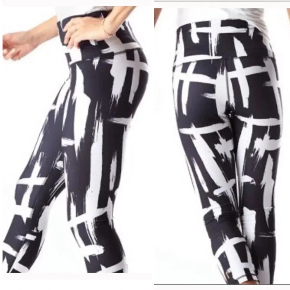 Lucy studio high rise hatha Capri